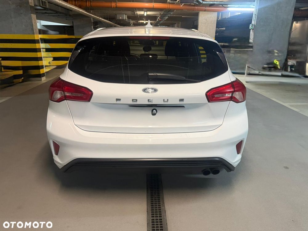 Ford Focus - 4