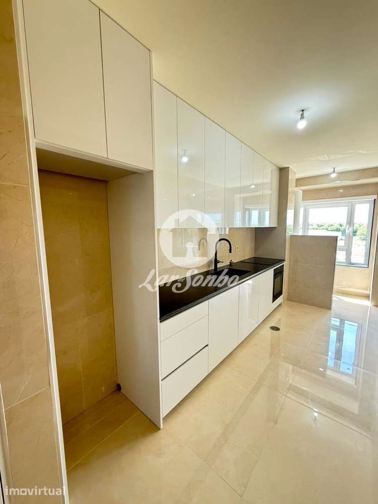 Apartamento T2 no centro de Vila do Conde - Grande imagem: 4/21