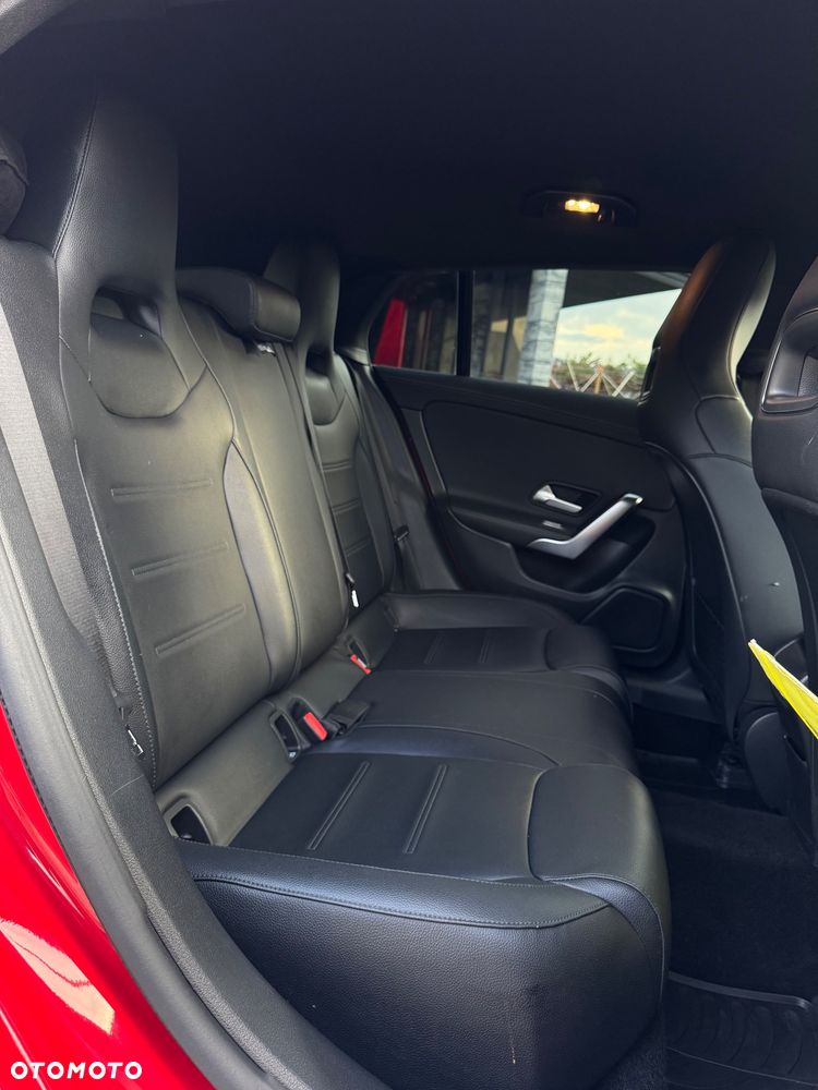 Mercedes-Benz CLA 200 d Edition 1 8G-DCT - 22