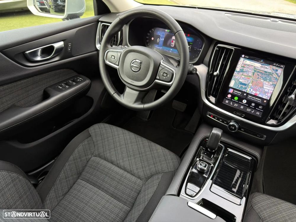 Volvo V60 2.0 T6 AWD TE Essential - 23