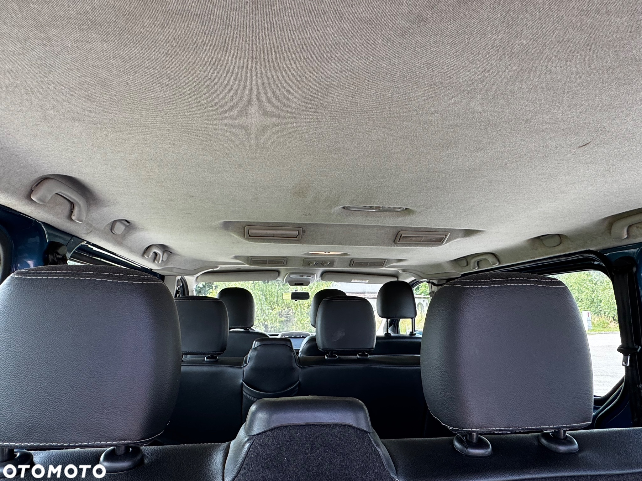 Opel Vivaro - 11