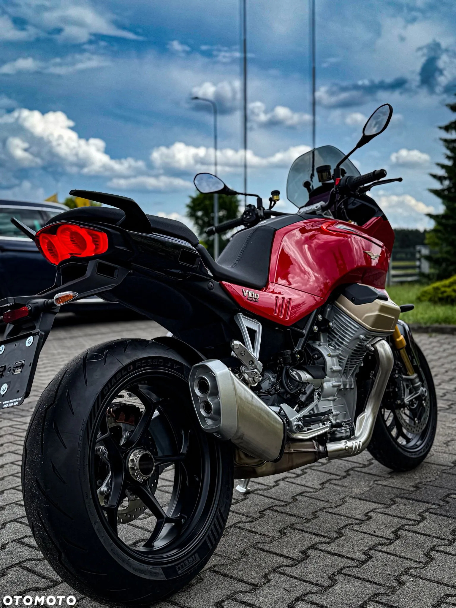 Moto Guzzi V100 Mandello - 2