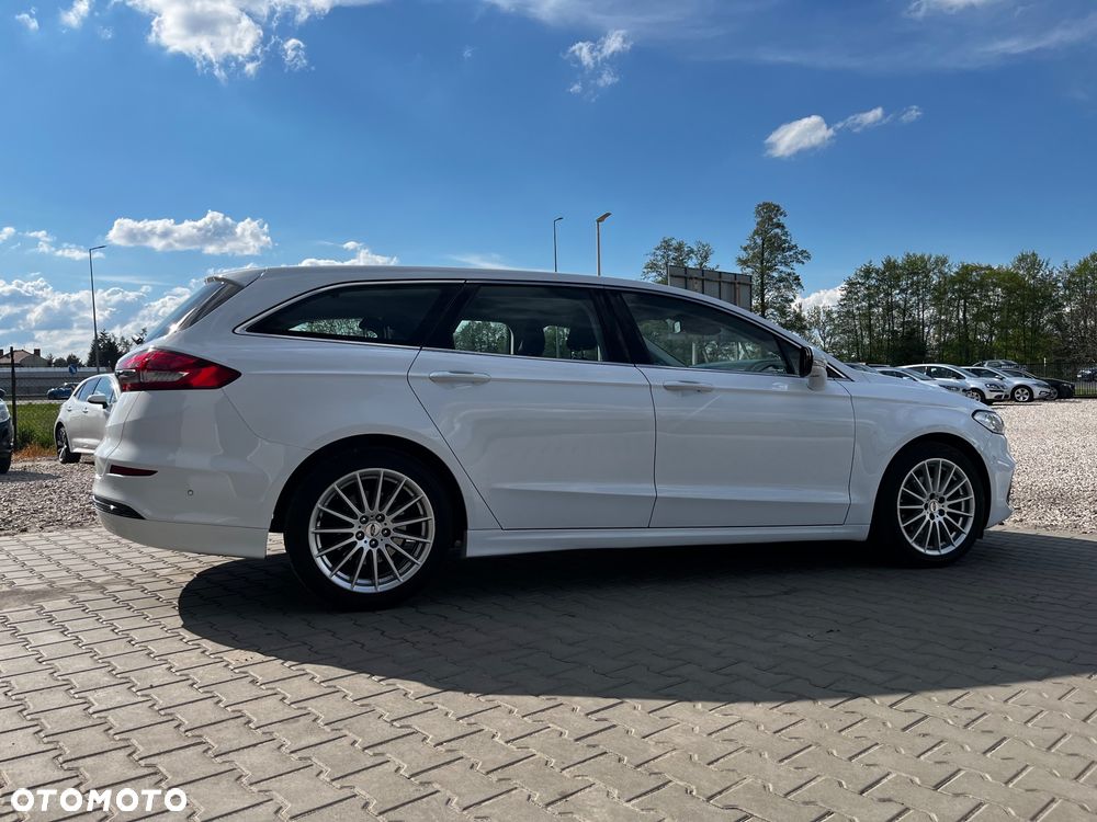 Ford Mondeo - 8