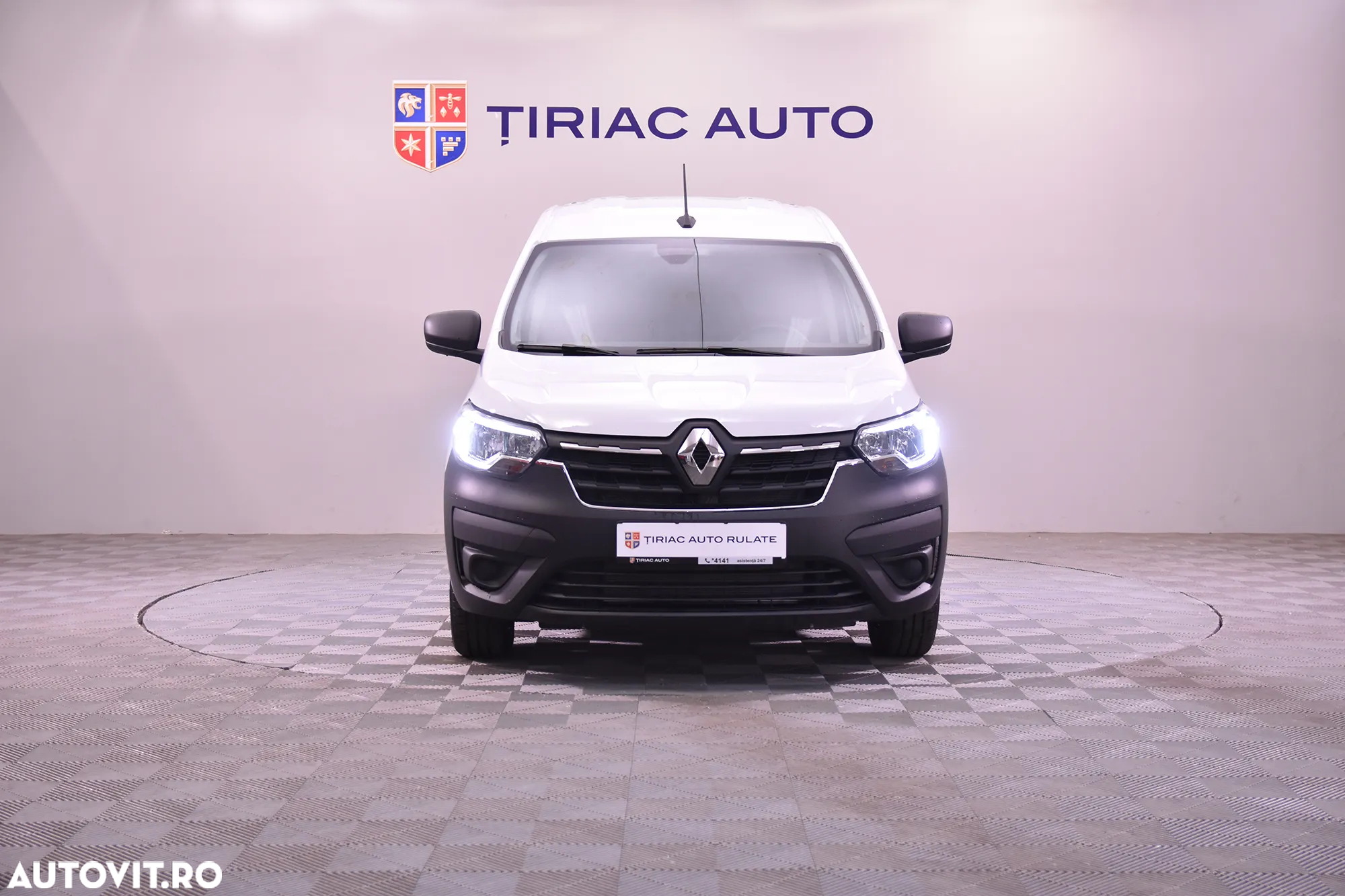 Renault Express - 8