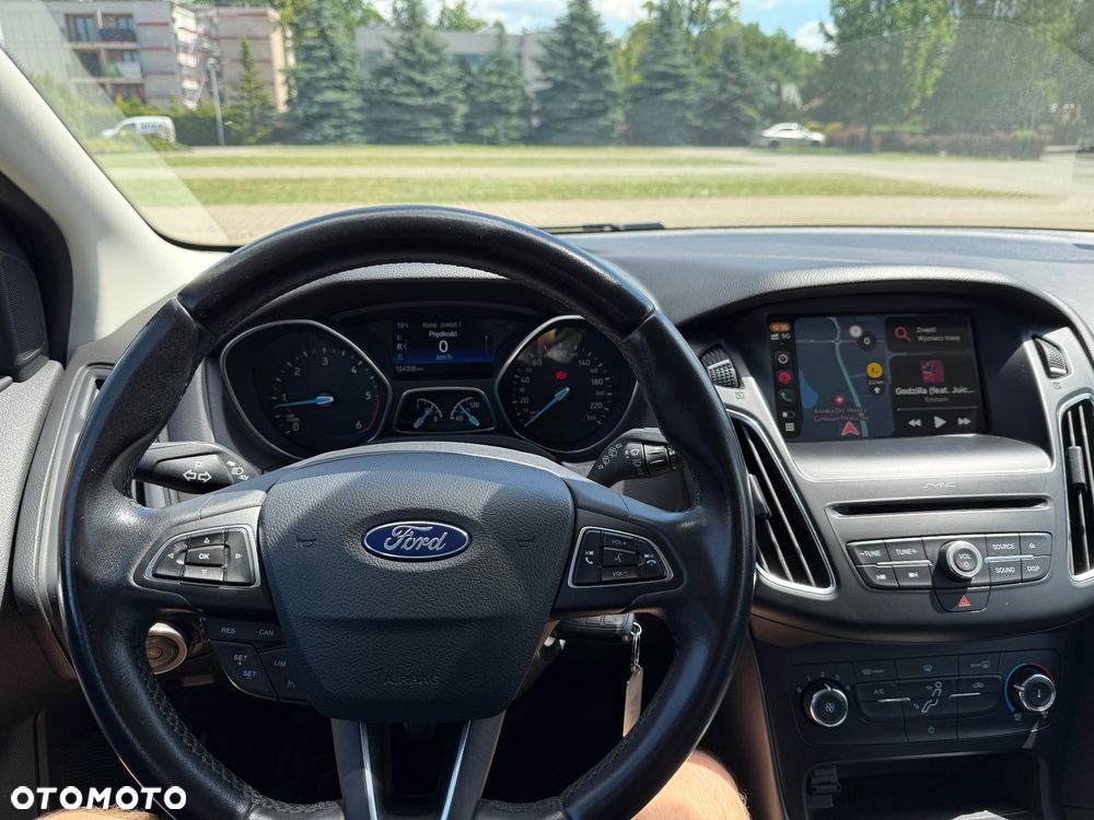 Ford Focus 1.5 TDCi SYNC Edition - 4