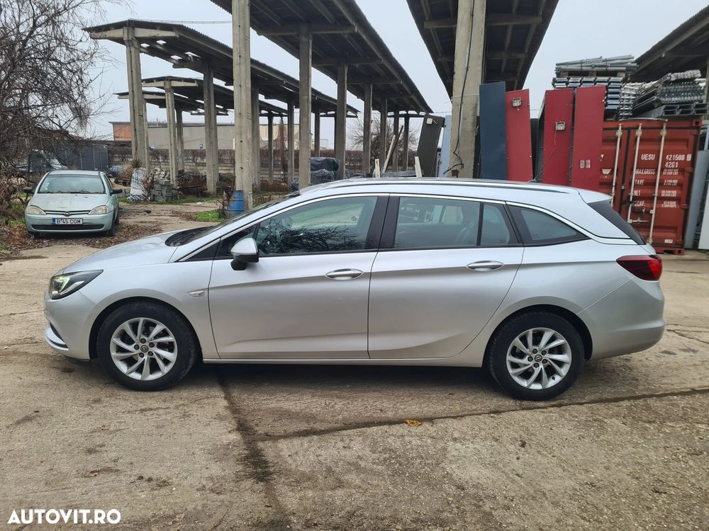 Opel Astra Sport Tourer Turbo 1.4 ECOTEC Dynamic - 33