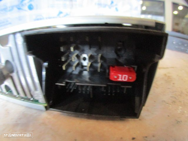 Radios 281157550R RENAULT MEGANE 3 PHASE 1  2010 1.5DCI 110CV 5P PRETO ORIGINAL - 4
