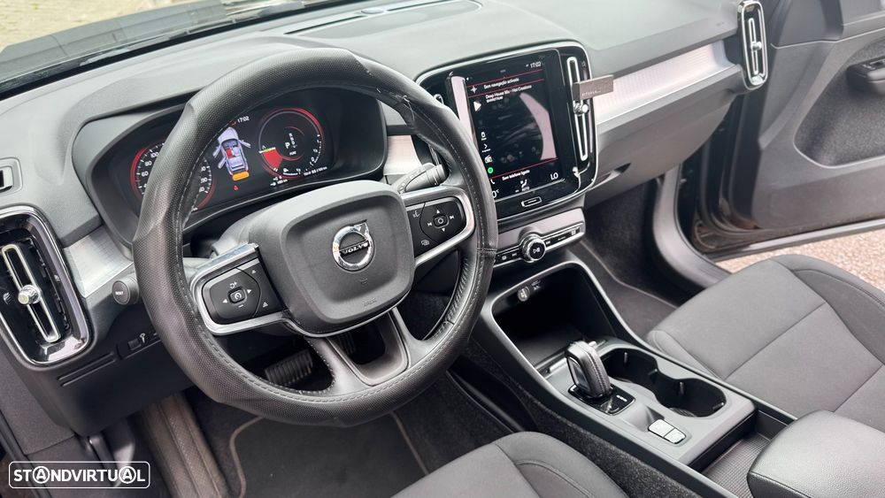 Volvo XC 40 - 18