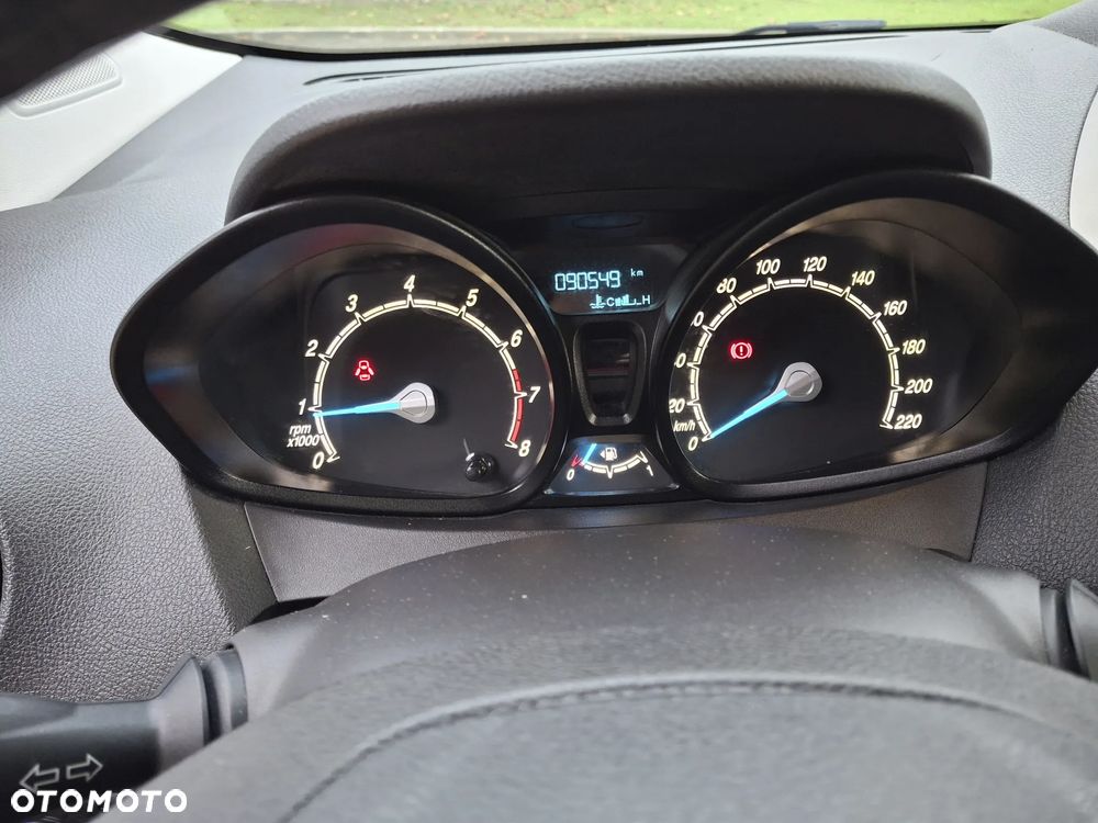 Ford Tourneo Courier 1.0 EcoBoost Ambiente - 24