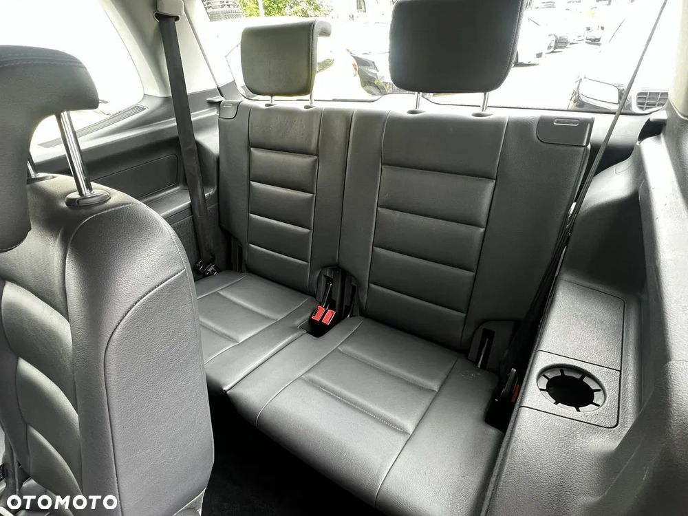 Volkswagen Touran - 15
