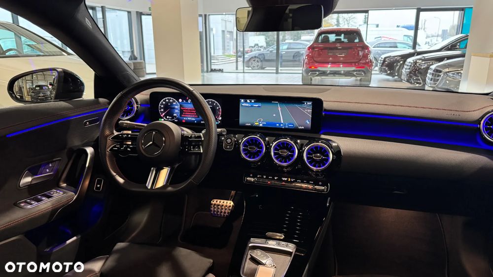 Mercedes-Benz CLA 200 AMG Line 7G-DCT - 18