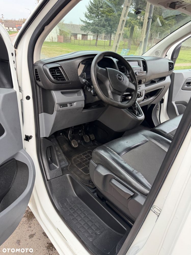 Opel Vivaro - 28