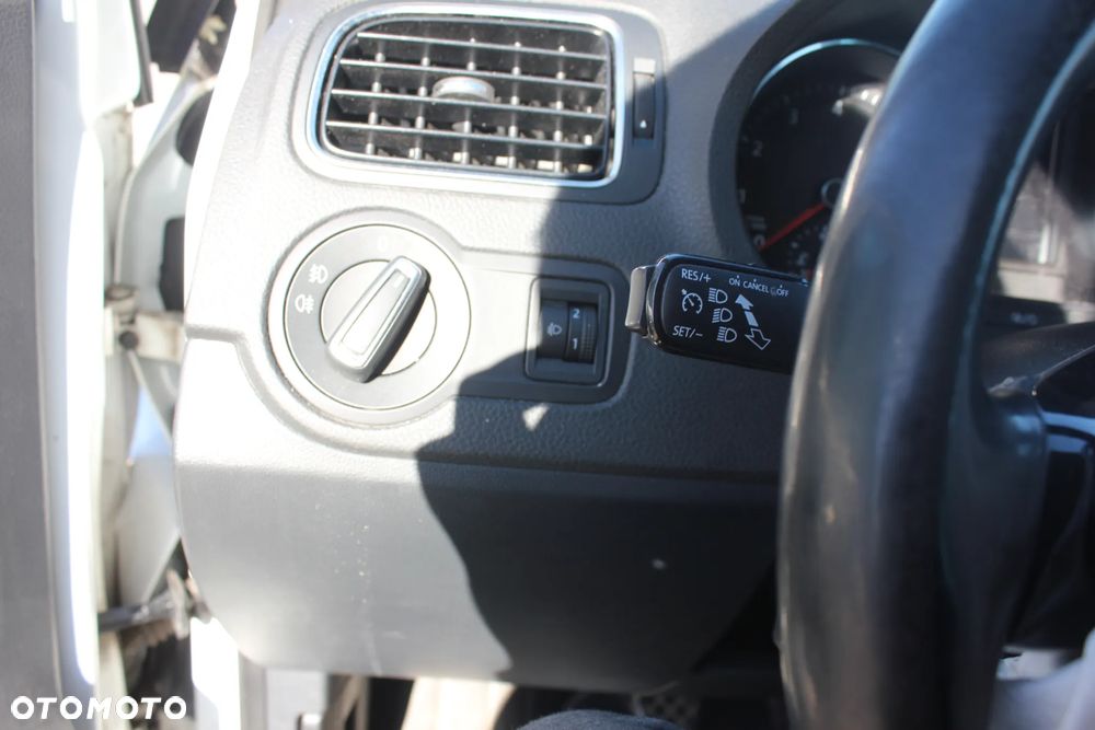 Volkswagen Polo 1.0 Lounge - 12