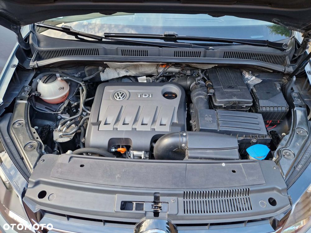 Volkswagen Sharan 2.0 TDI Comfortline DSG - 24