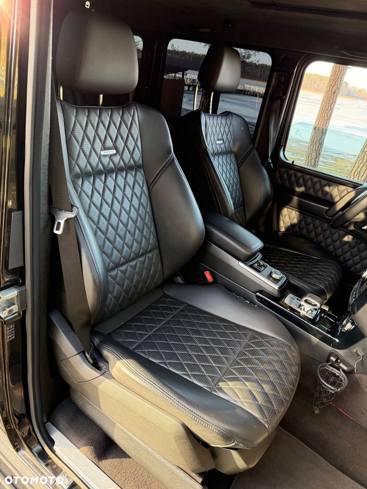 Mercedes-Benz Klasa G 63 AMG AMG SPEEDSHIFT 7G-TRONIC - 24