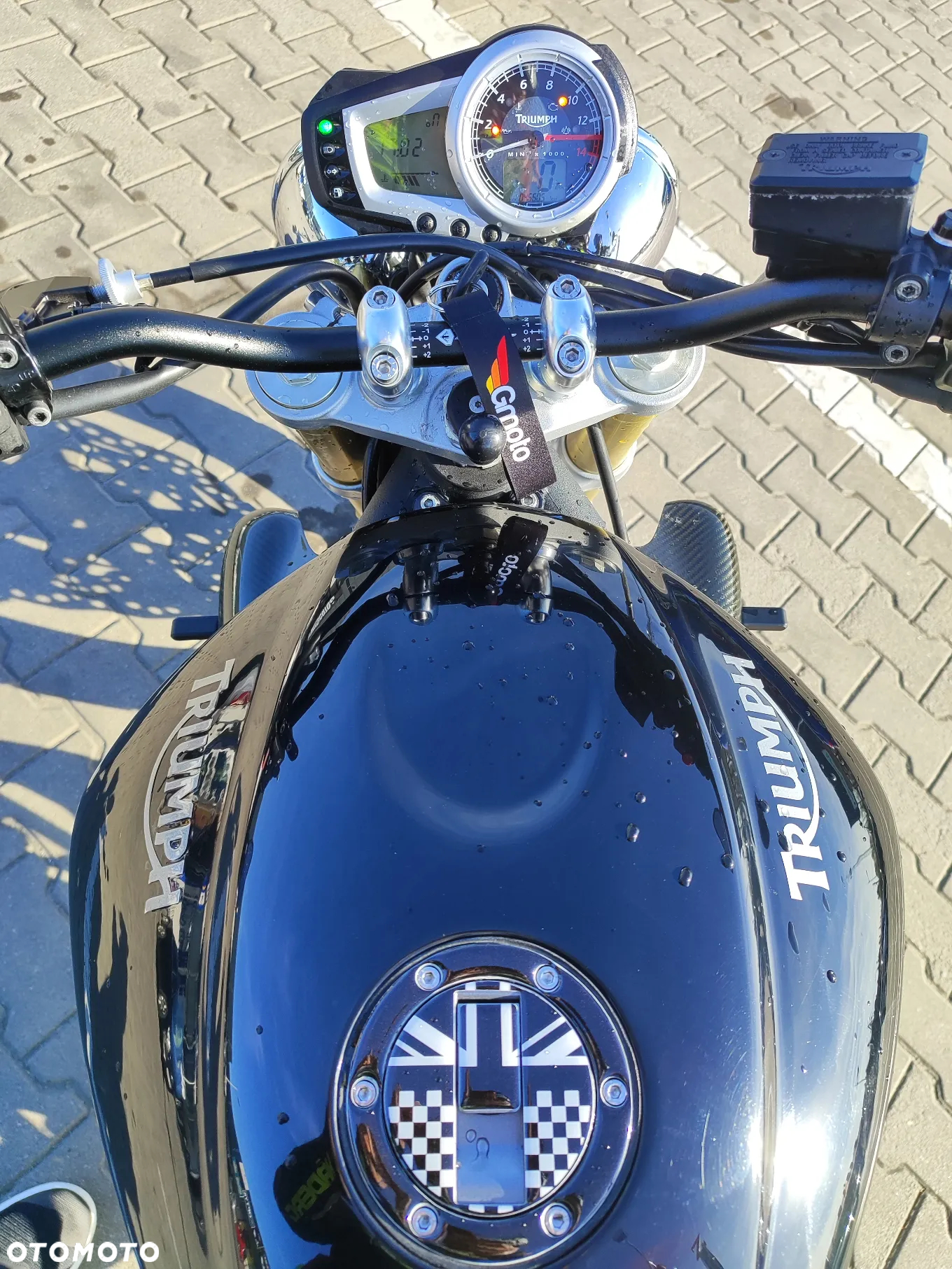 Triumph Street Triple - 9