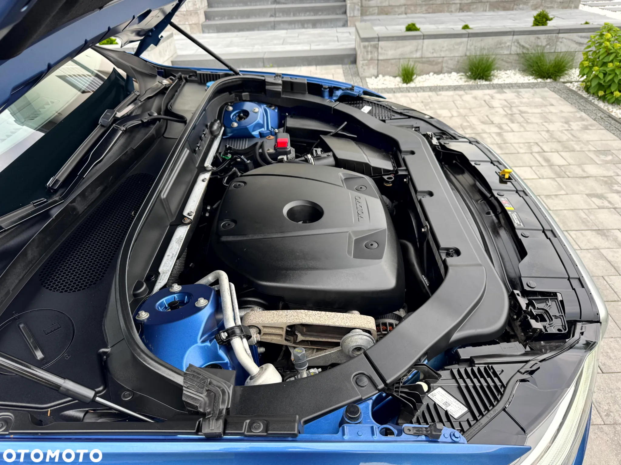 Volvo XC 60 T5 AWD R-Design - 19