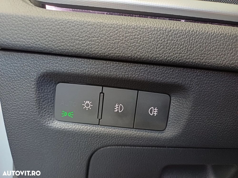 Skoda Octavia 2.0 TDI DSG Style - 12