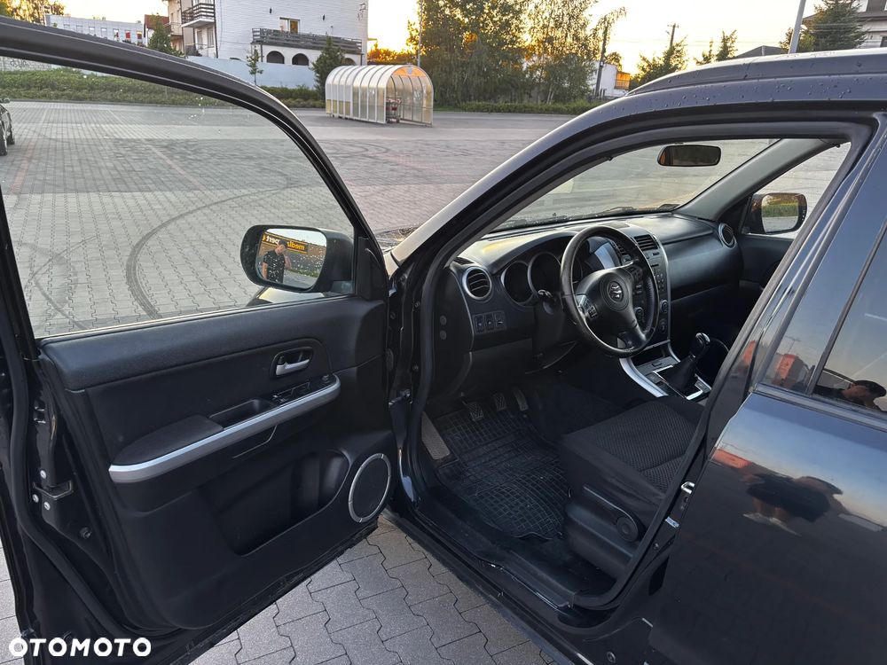 Suzuki Grand Vitara 2.4 Premium EU5 - 14