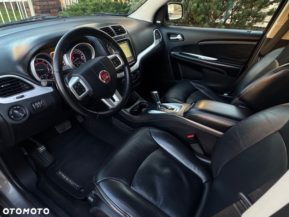 Fiat Freemont 2.0 Multijet 16V DPF Automatik Allrad Lounge - 25