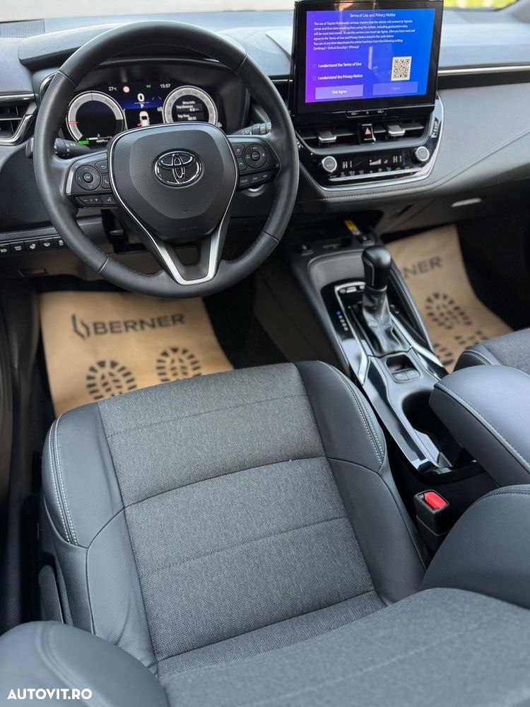Toyota Corolla - 17