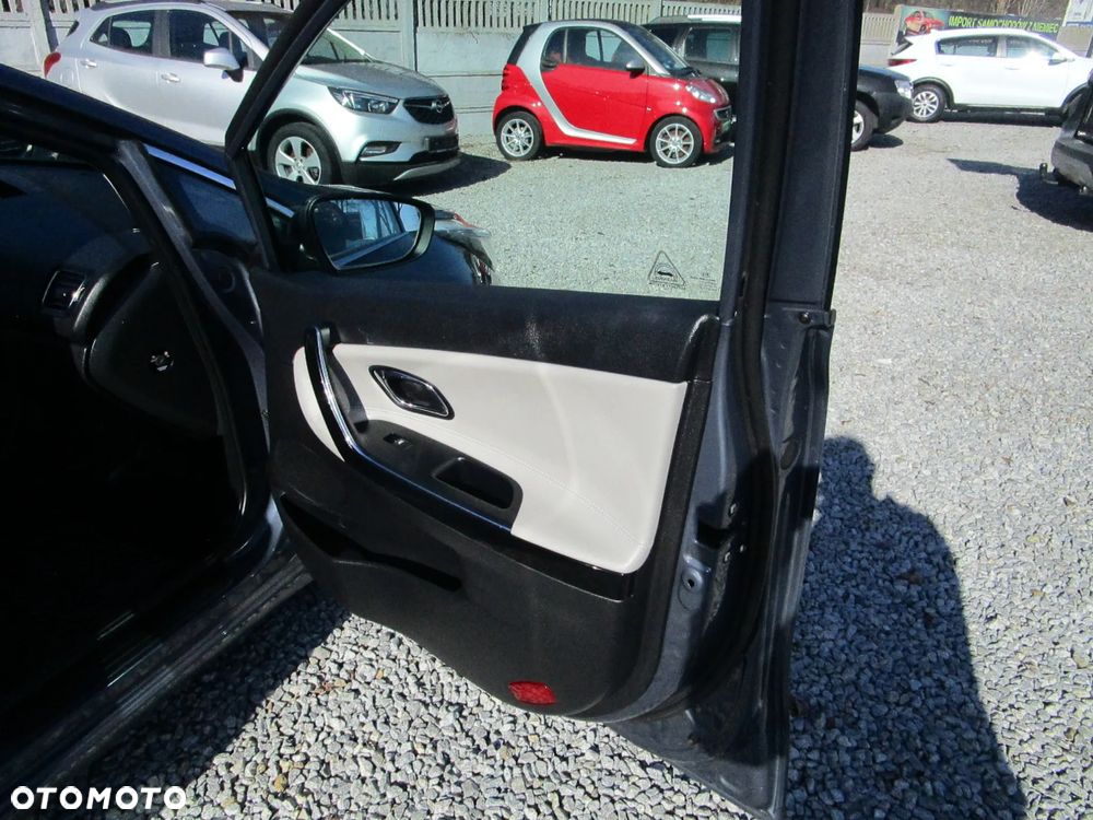 Kia Ceed 1.6 GDI Business Line - 27