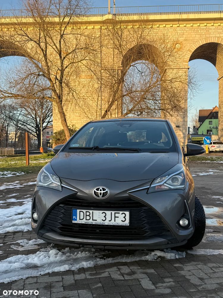 Toyota Yaris 1.5 Premium - 3
