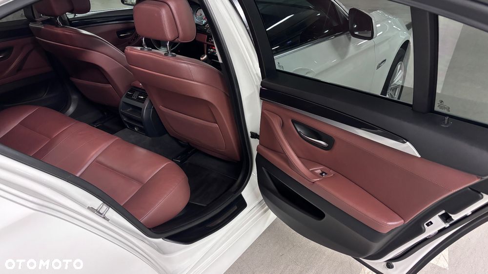 BMW Seria 5 - 36