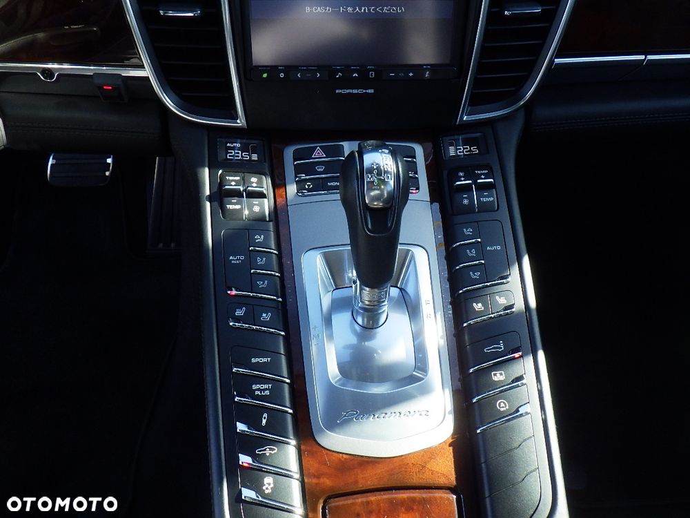 Porsche Panamera 4S PDK - 10