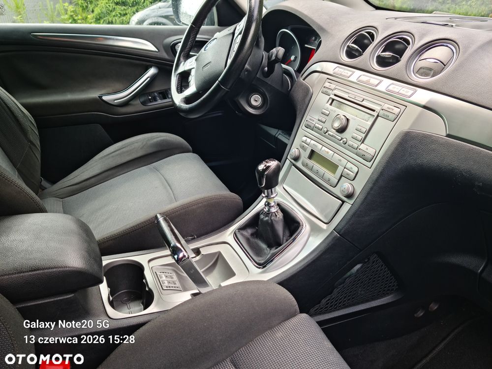 Ford S-Max - 19