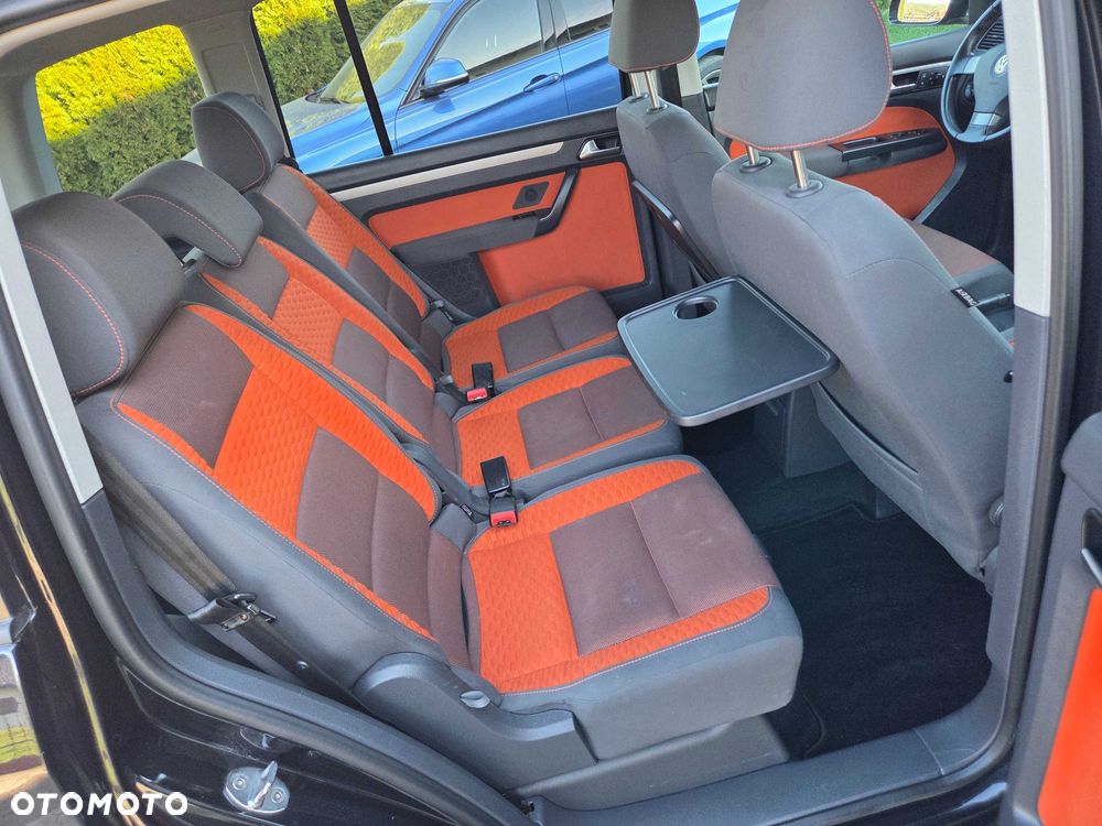 Volkswagen Touran - 7