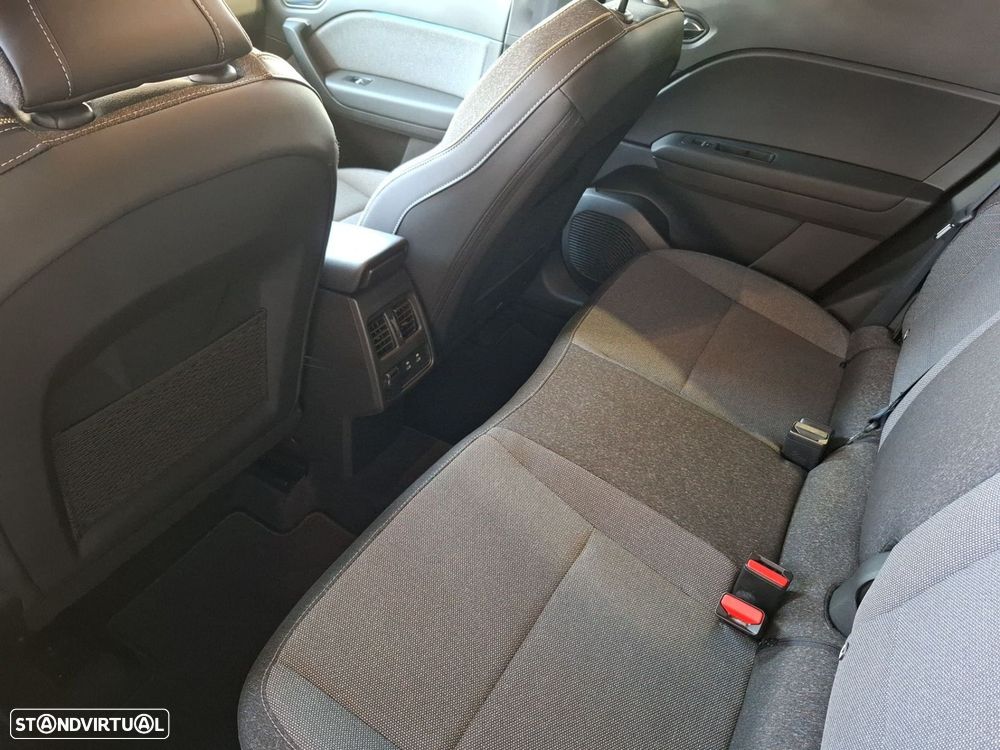 Renault Captur 1.0 TCe Techno Bi-Fuel - 29