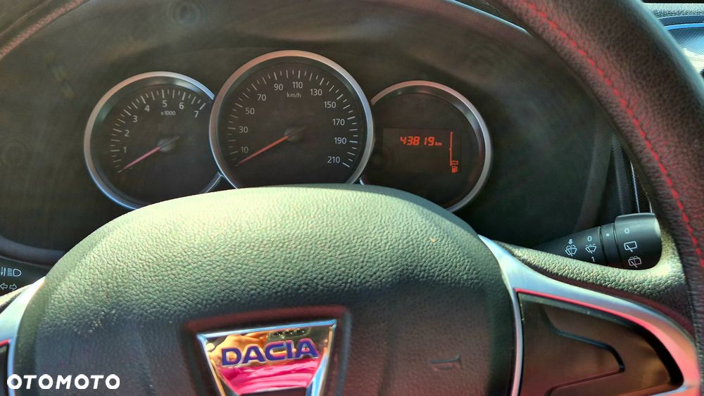 Dacia Sandero 1.2 16V Laureate EU6 - 9