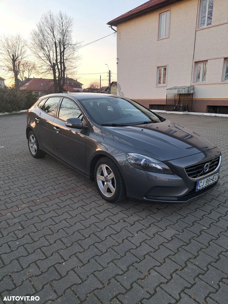 Volvo V40 D2 Kinetic - 1