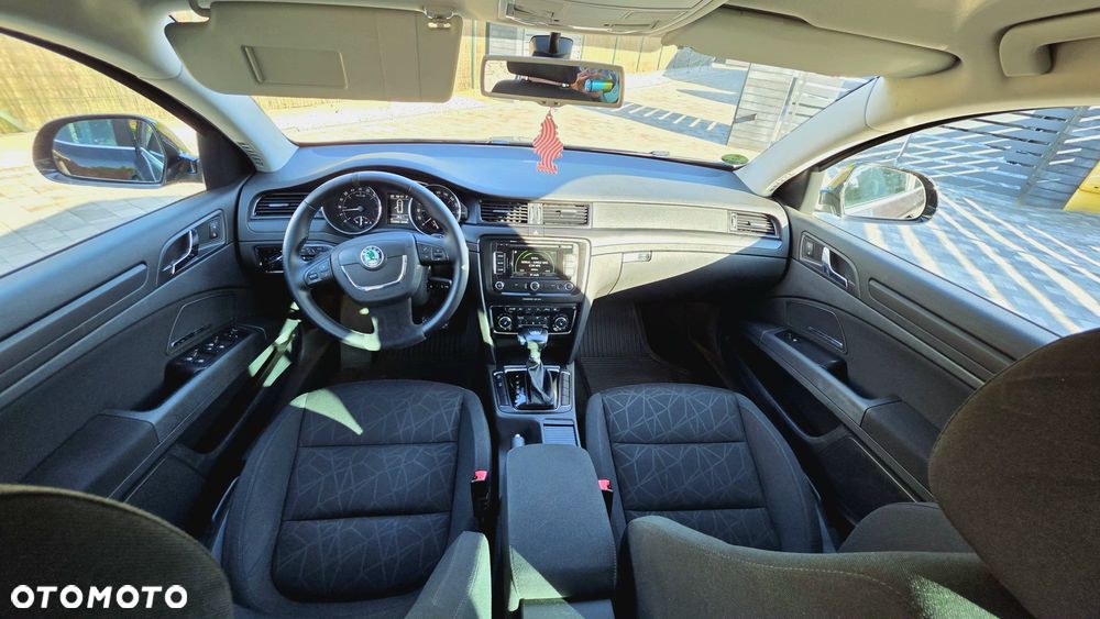 Skoda Superb 2.0 TDI DSG Ambition - 10