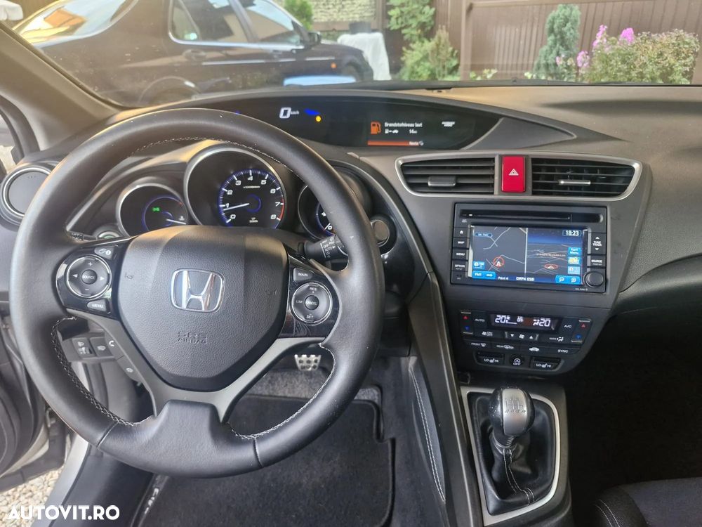Honda Civic 1.8i Sport - 6