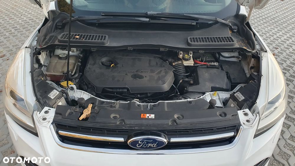 Ford Kuga - 9