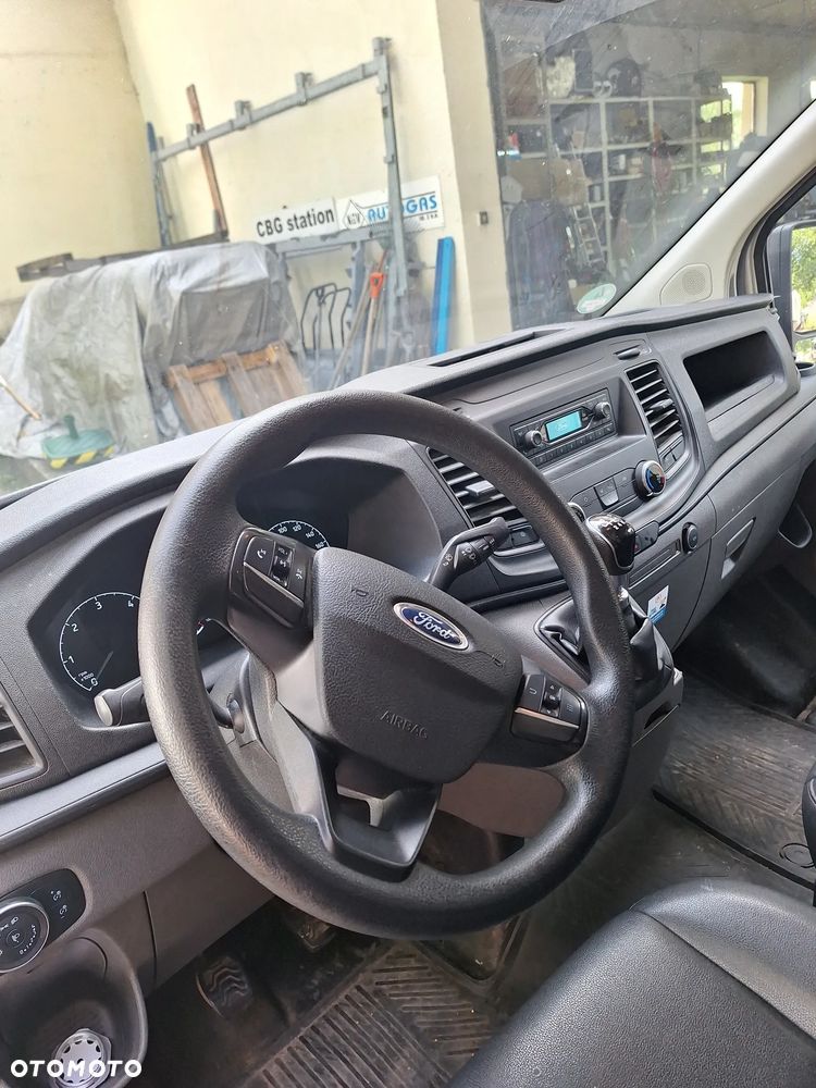 Ford Transit - 9
