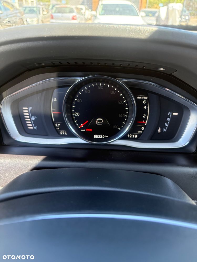 Volvo XC 60 T6 AWD Geartronic Momentum - 20
