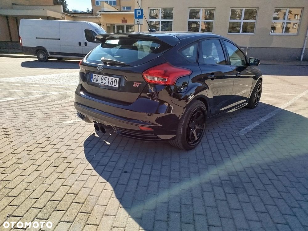 Ford Focus 2018 photo 3