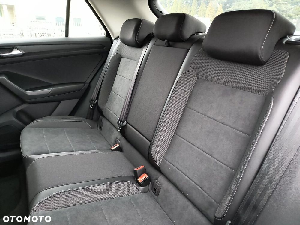 Volkswagen T-Roc 1.5 TSI Style DSG - 18