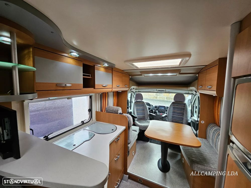 Knaus Sport TI CAMA FRANCESA SALÃO FACE TO FACE - 22