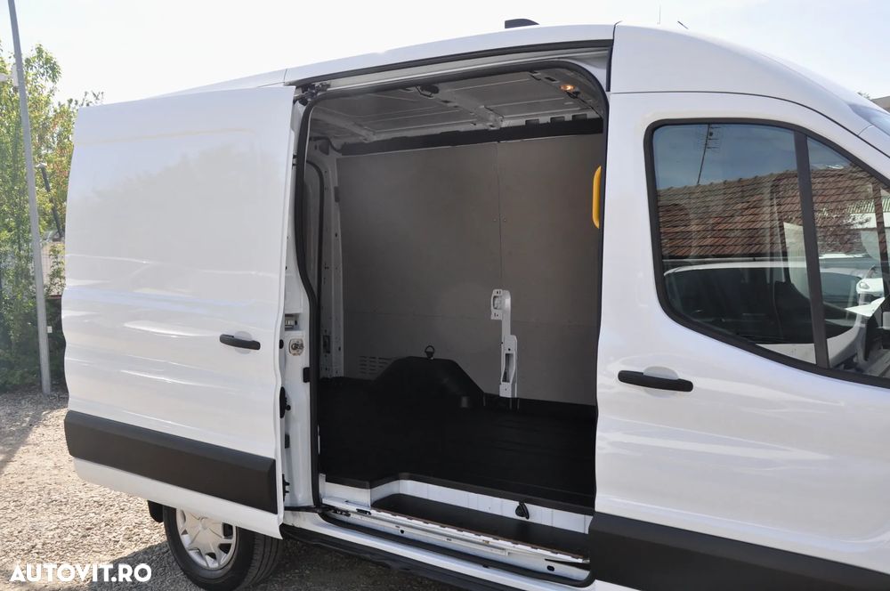 Ford Transit - 11