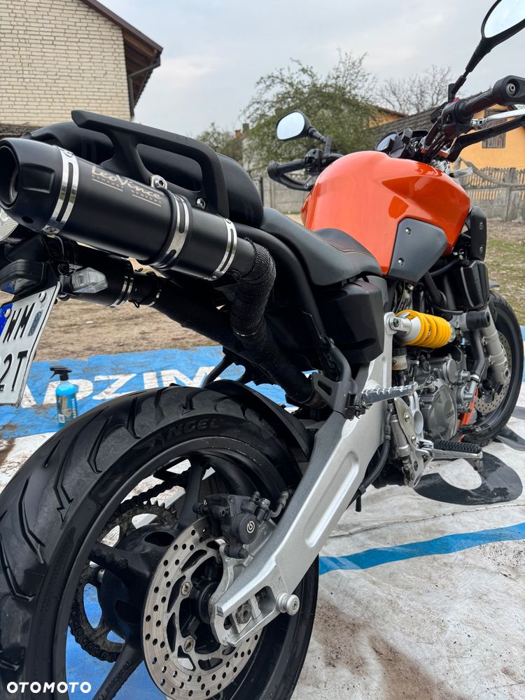 Yamaha MT - 2