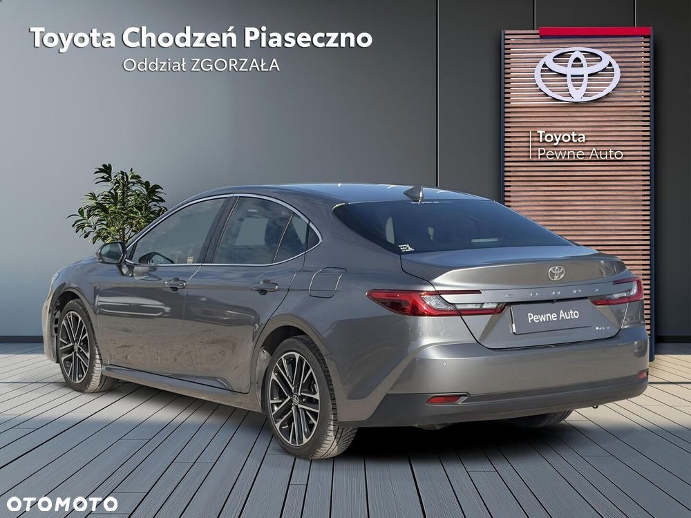 Toyota Camry 2025 photo 3