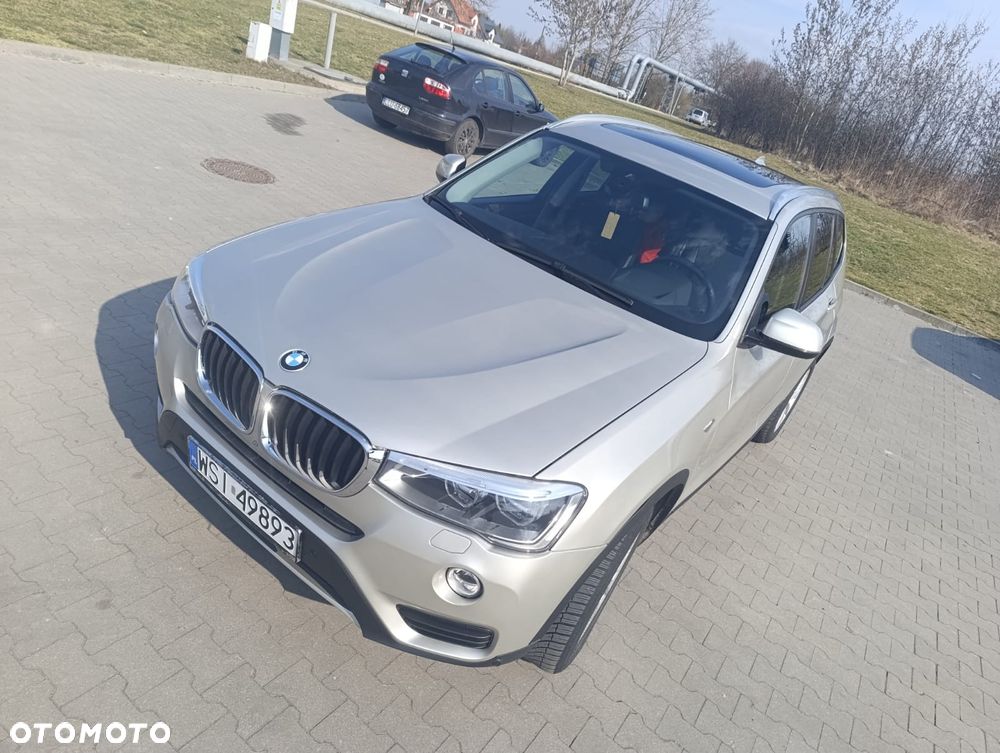 BMW X3 28i xDrive - 3