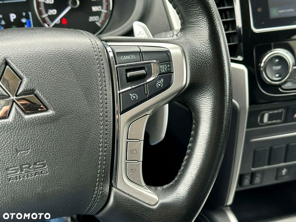 Mitsubishi L200 2.2 d DC Instyle Plus - 35