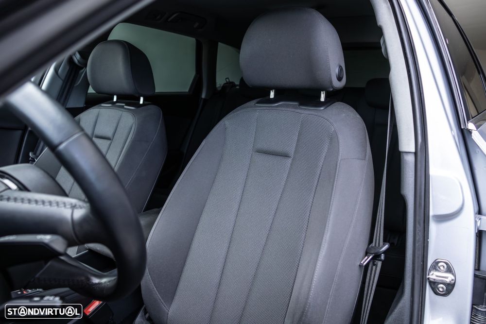 Audi A4 Avant 35 TDI S tronic - 30