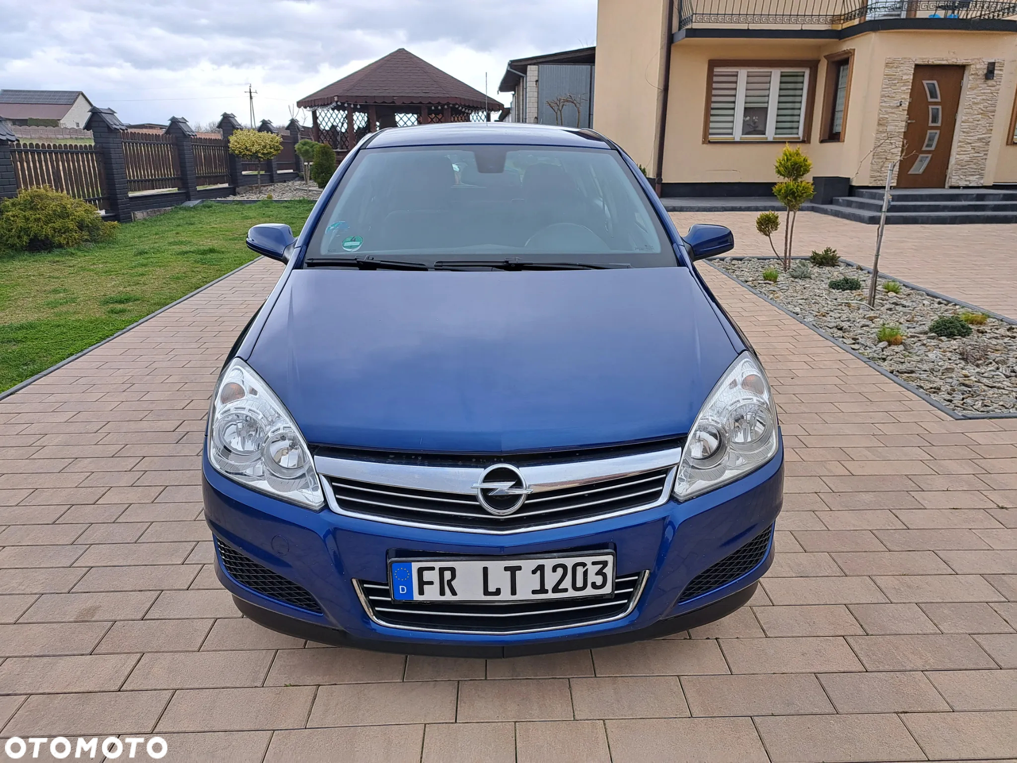 Opel Astra 1.6 150 Jahre - 2