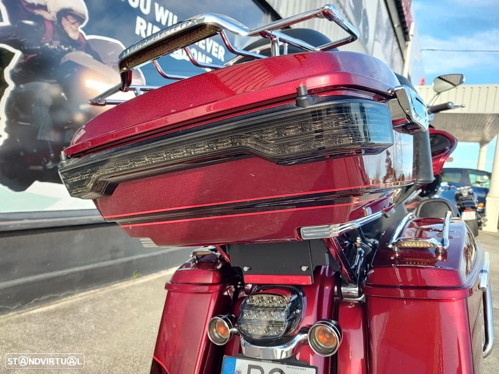 Harley-Davidson Road CVO Road Glide Ultra - 15